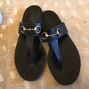 Gucci sandals sz 38